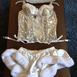 Santa’s lady late night lengerie set